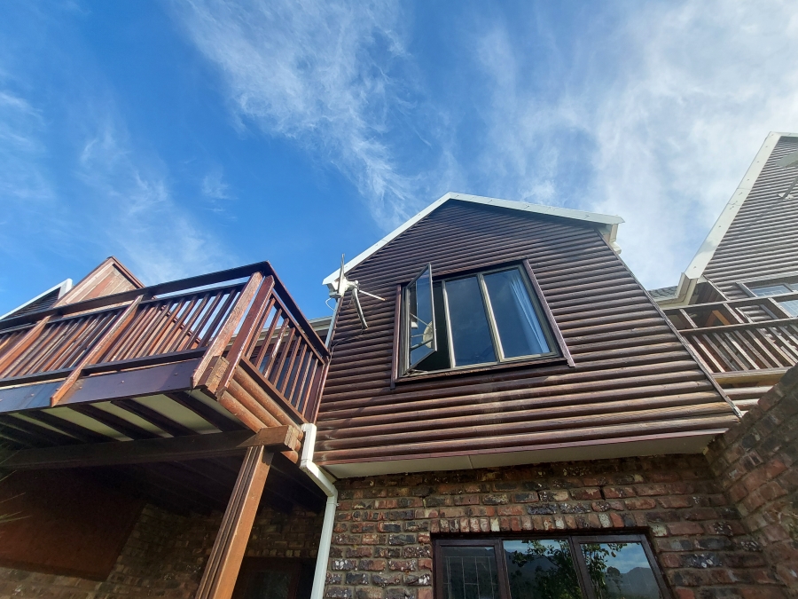 3 Bedroom Property for Sale in Heatherlands Western Cape